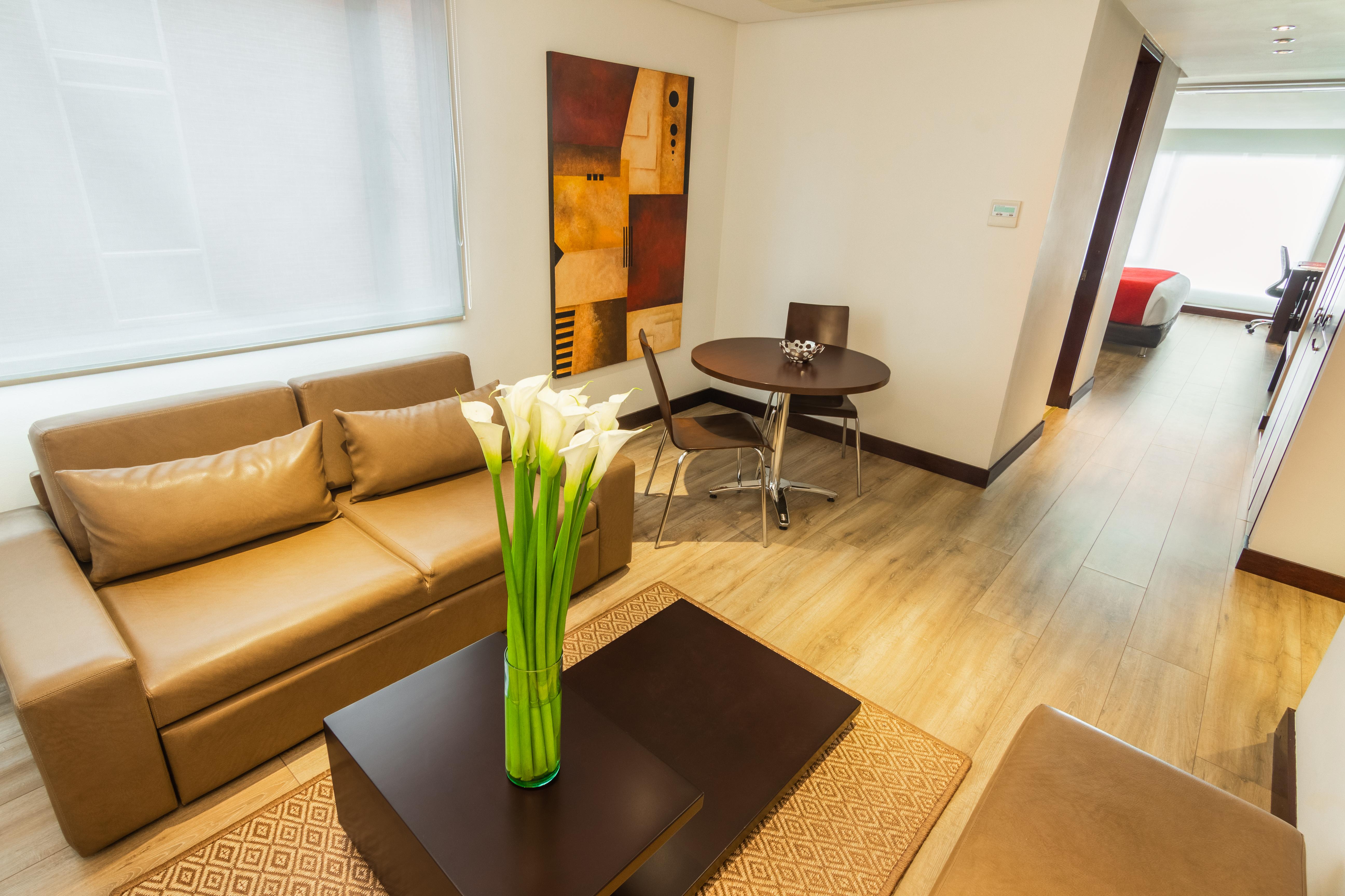 Best Western Plus 93 Park Hotel Bogota Luaran gambar A typical apartment at the hotel