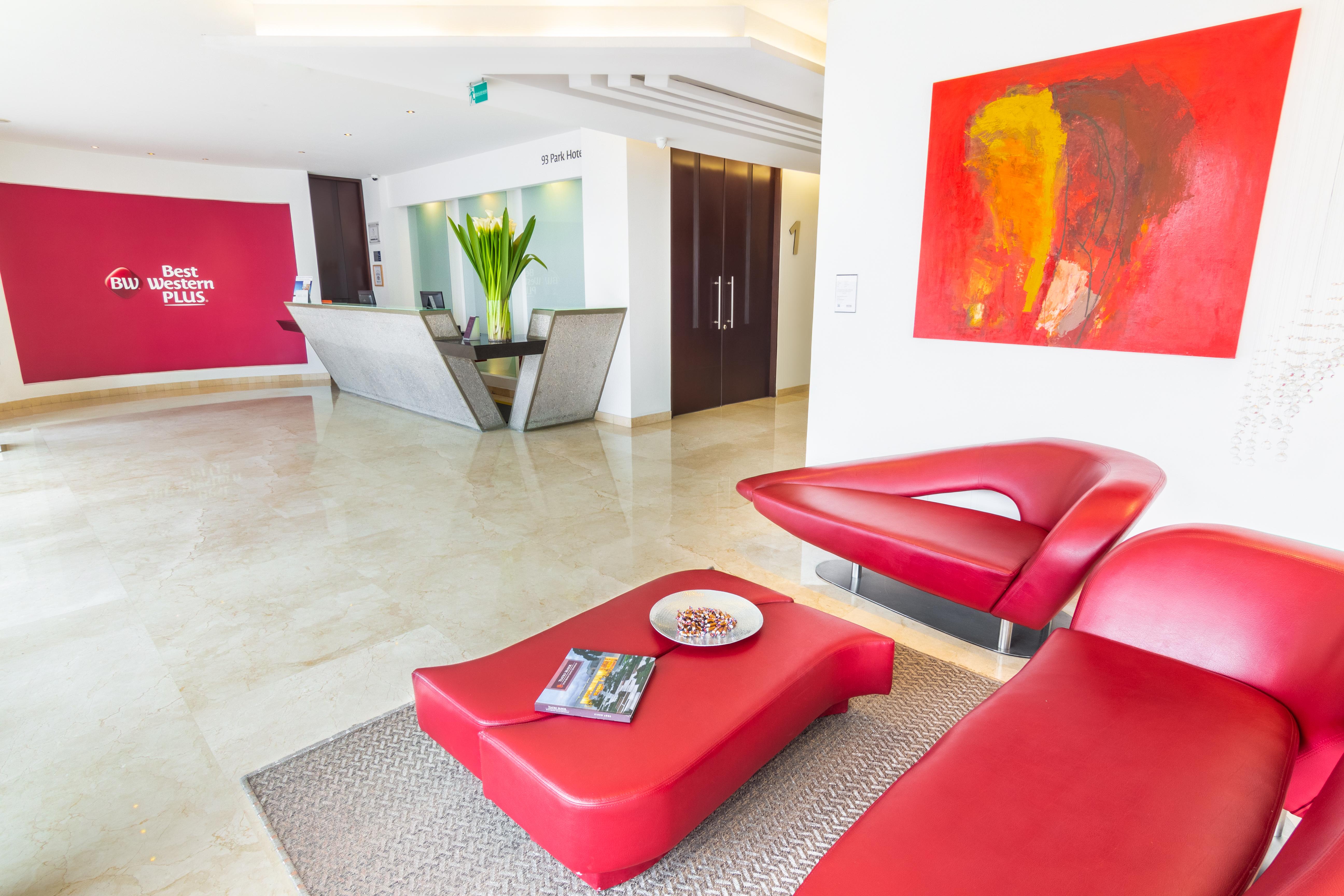 Best Western Plus 93 Park Hotel Bogota Luaran gambar The interior of the new Austrian Plus lounge at Vienna Airport