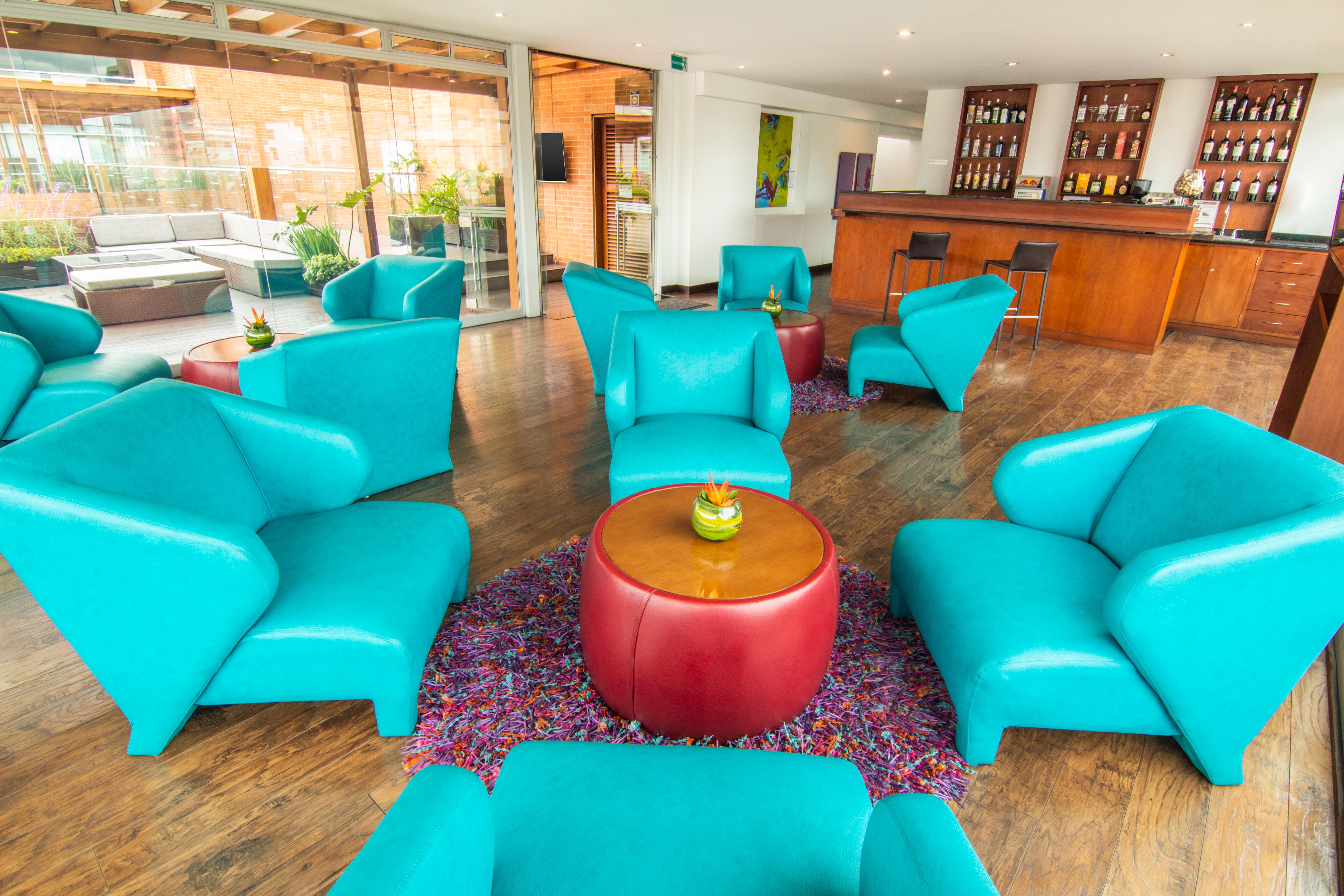 Best Western Plus 93 Park Hotel Bogota Luaran gambar The lounge at the airport