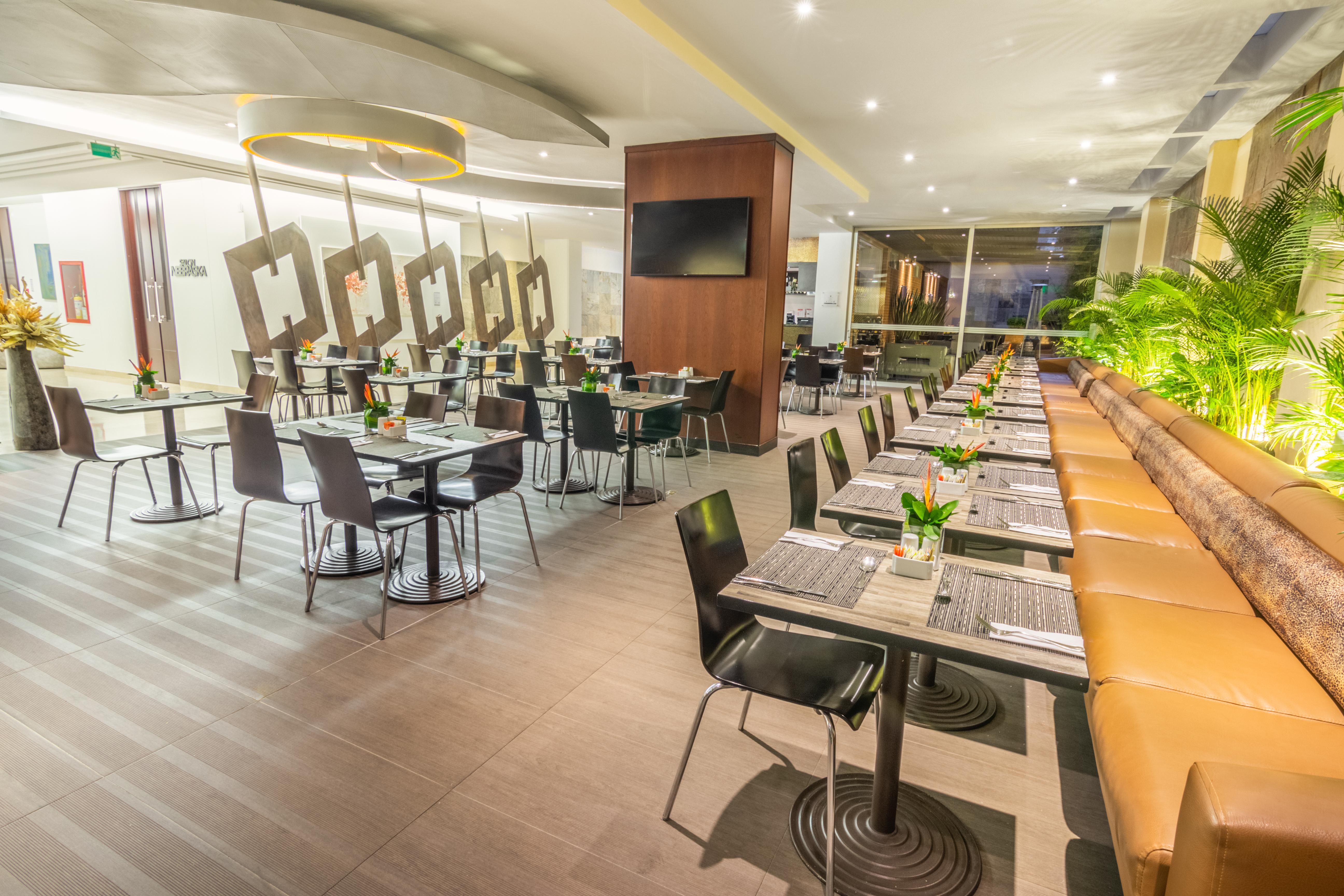 Best Western Plus 93 Park Hotel Bogota Luaran gambar The interior of the lounge