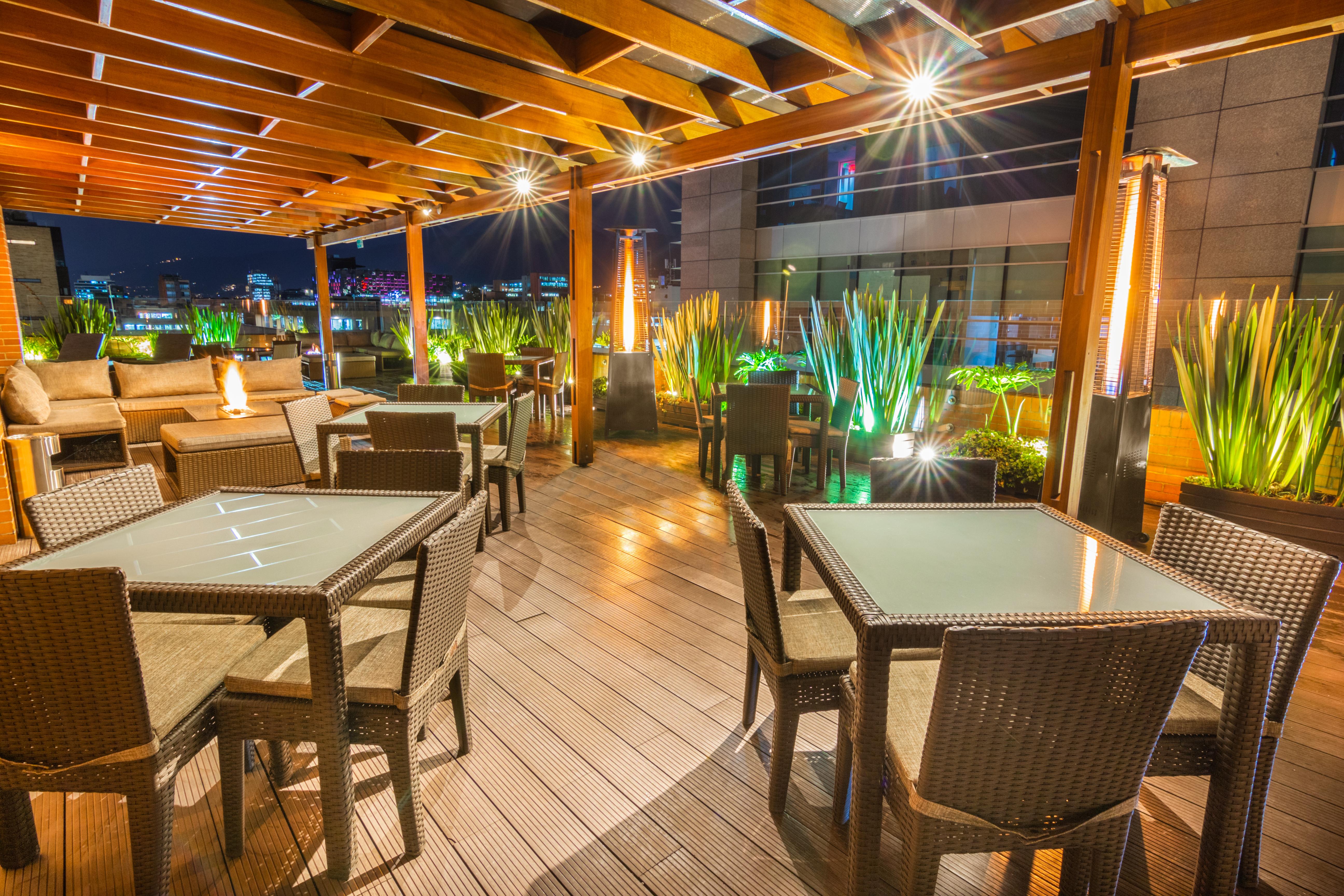 Best Western Plus 93 Park Hotel Bogota Luaran gambar Rooftop bar