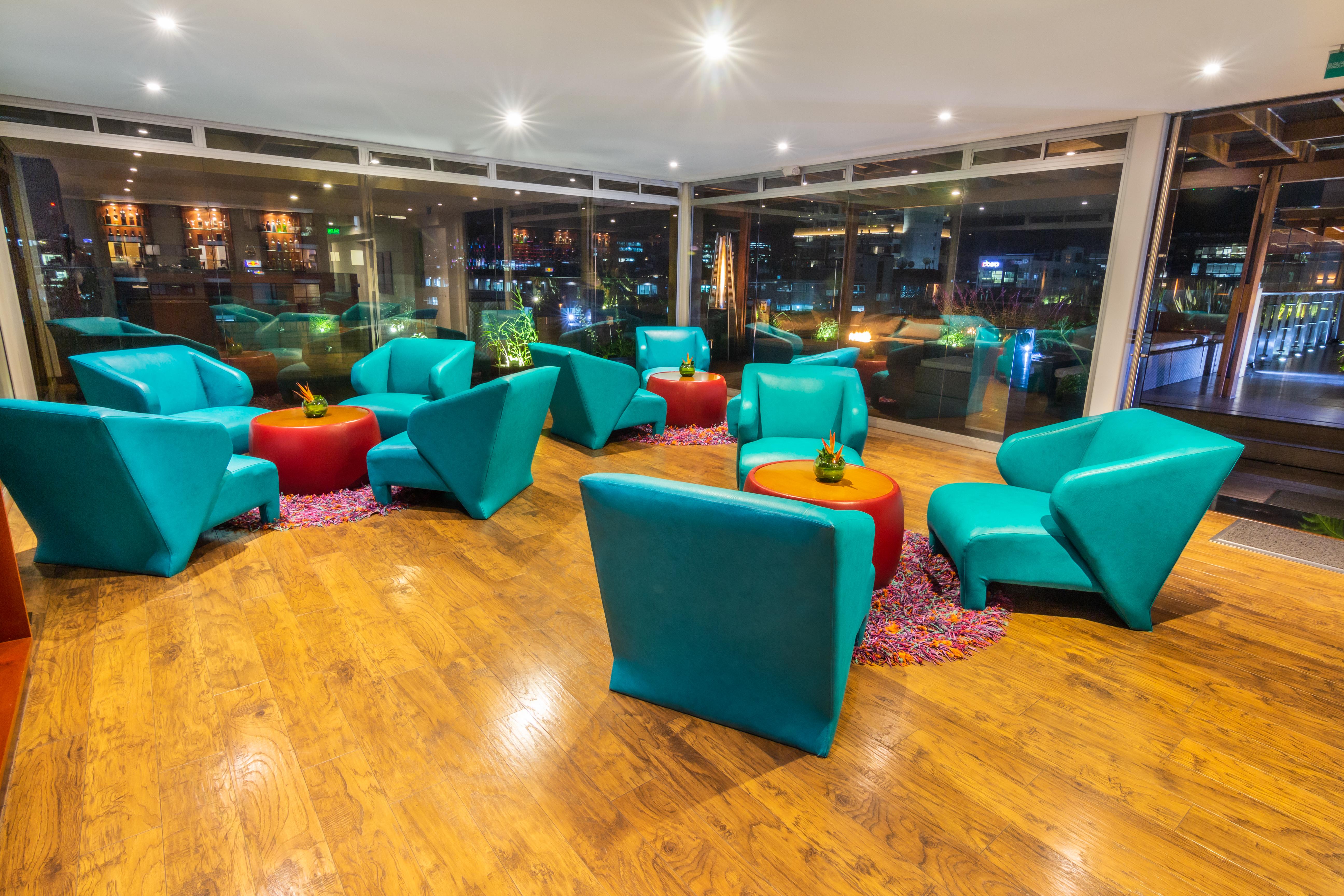Best Western Plus 93 Park Hotel Bogota Luaran gambar The lounge at the airport