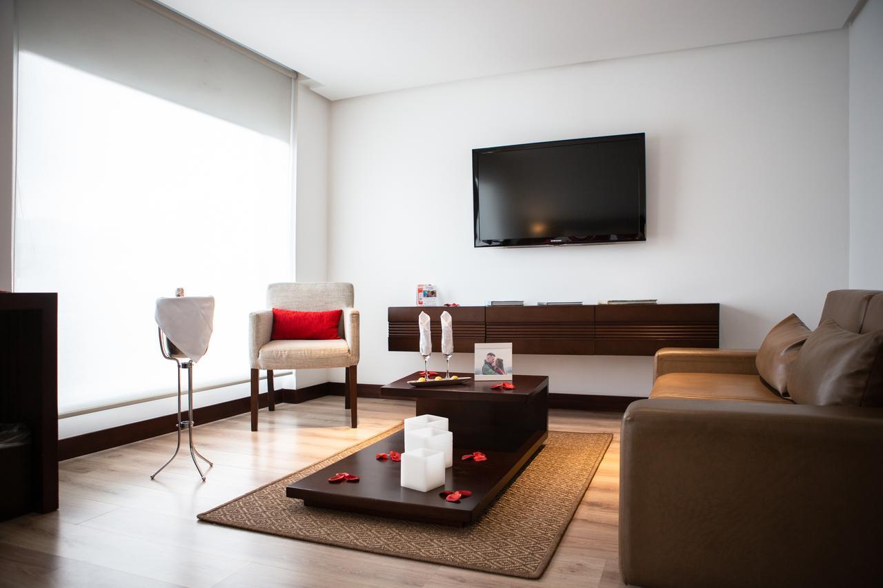 Best Western Plus 93 Park Hotel Bogota Luaran gambar A living room at the hotel